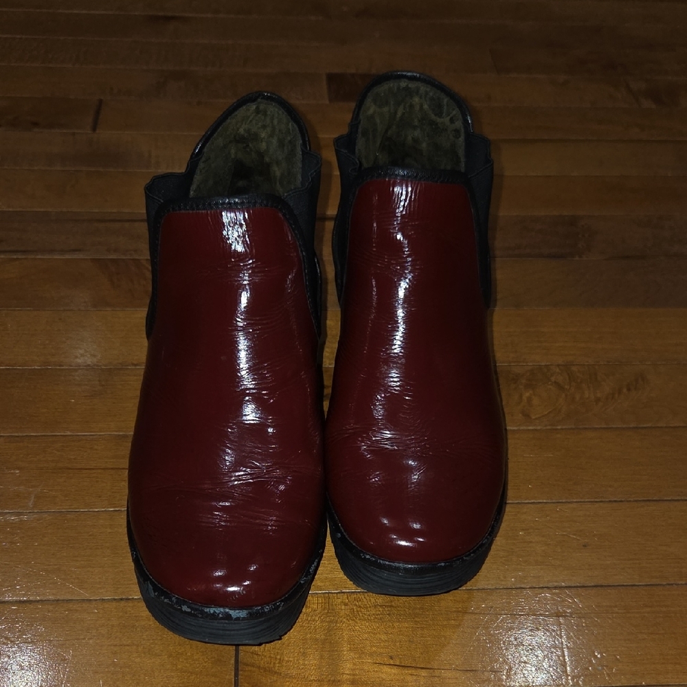 Fly London Patent Leather Womens Size 41=Size10 Slip-On Loafers in Deep Red